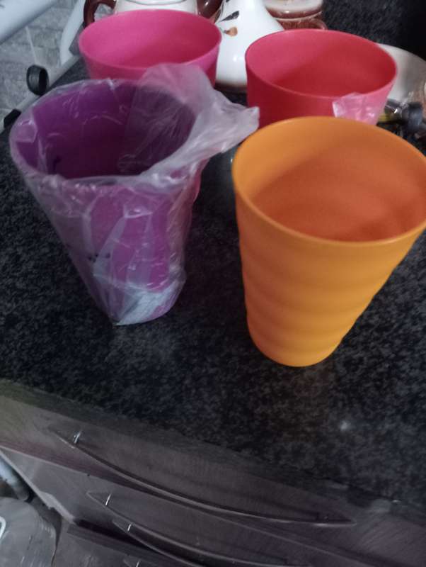 4 NEW TUPPERWARE GLASSES