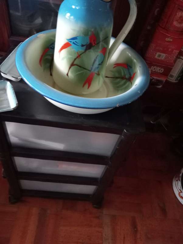 4 PIECE ENAMEL PITCHER  AND  BASIN SET MADE IIN POLAND