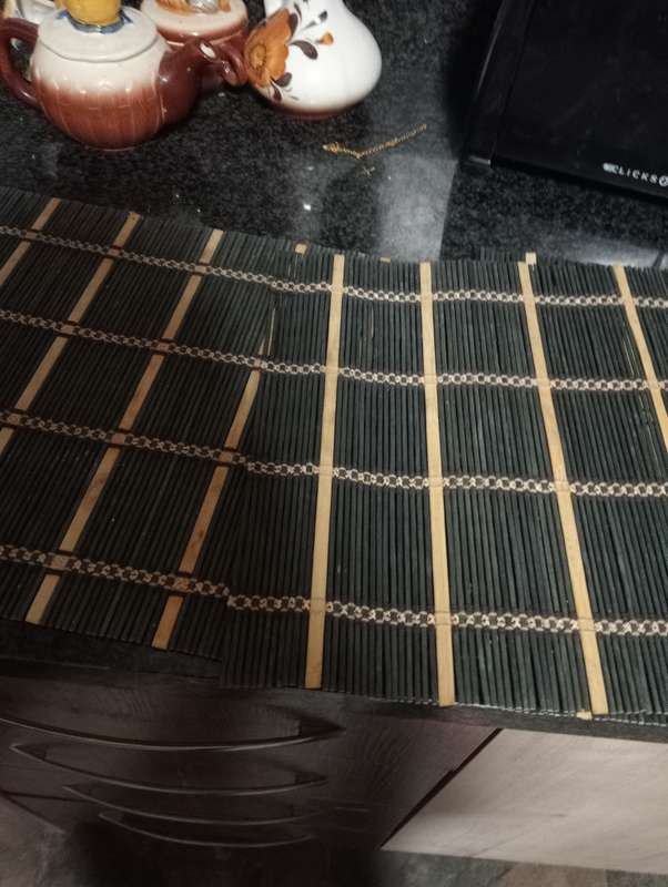 5 VINTAGE WOODN PLACE MATS