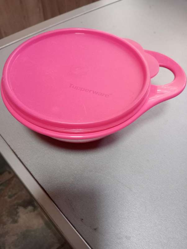 NEW 600MLTUPPERWARE BOWL