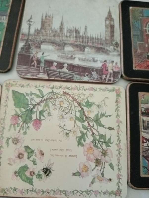6 VINTAGE PLACE MATS