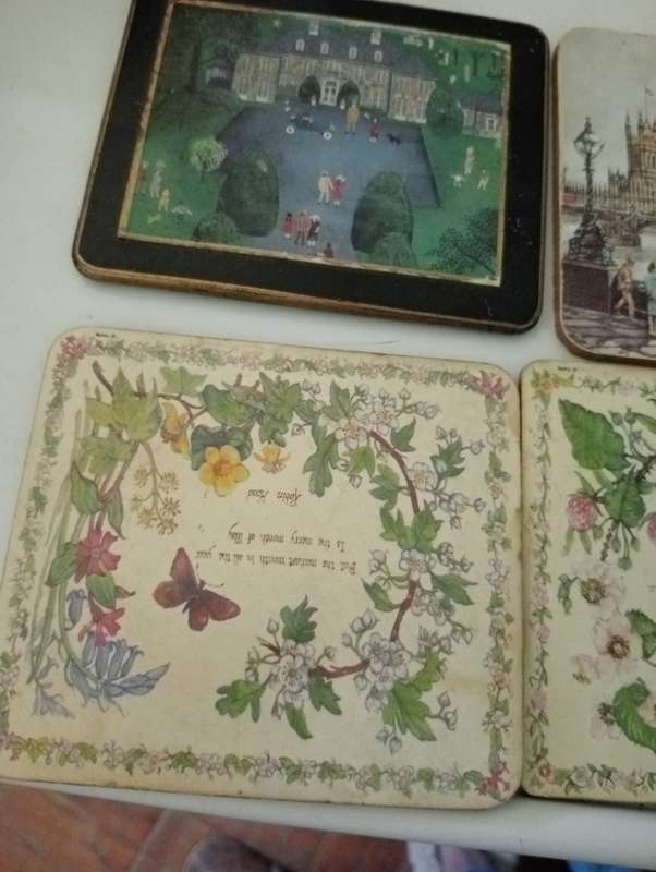6 VINTAGE PLACE MATS