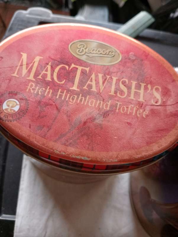 VINTAGE 750GRAM MC TAVISH TIN