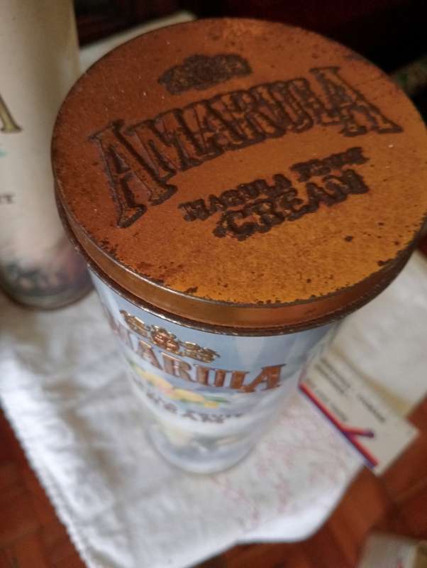 VINTAGE AMARULA TINS