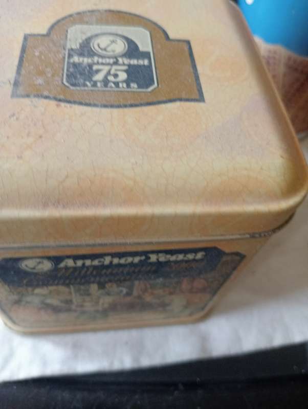VINTAGE ANCHOR YEAST COMMEMORATIVE TIN