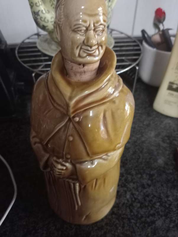ANTIQUE RARE ABBOTS SCOTCH WHISKEY DECANTER
