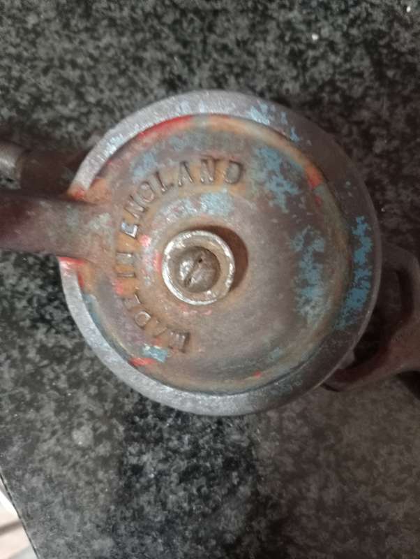 ANTIQUE HAND DRILL