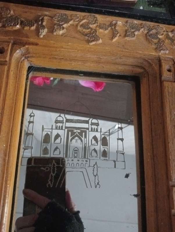 ANTIQUE MIRROR