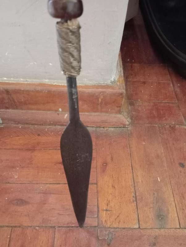 ANTIQUE AFRICAN TRIBAL SPEAR WITH WOODEN  HANDLE AND BRASS TRIMMINGS