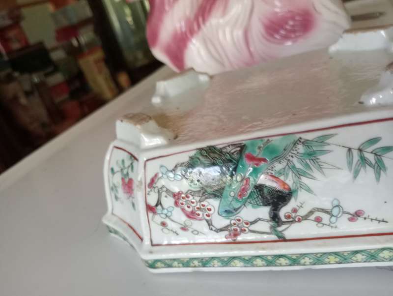 ANTIQUE CHINA DISH