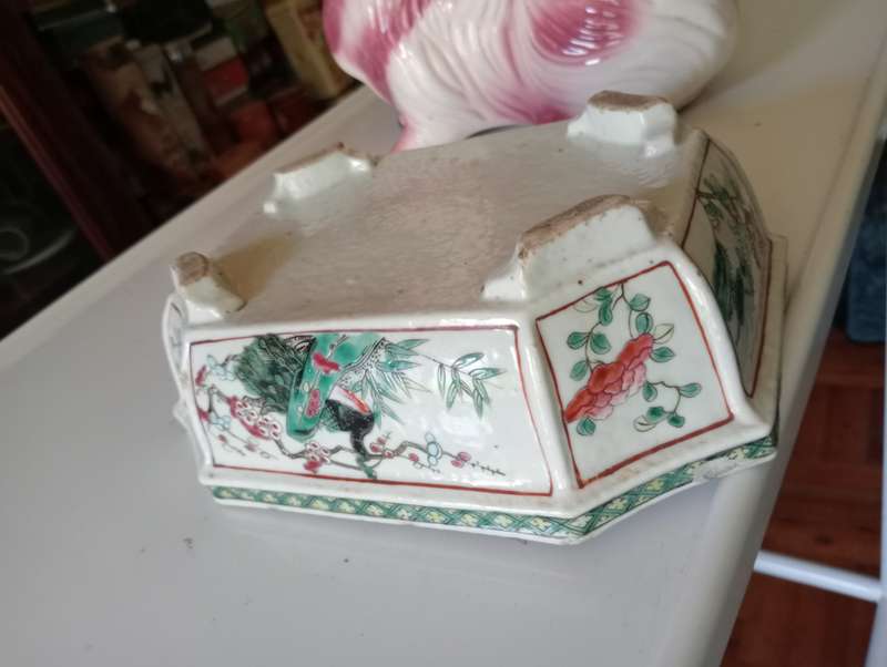 ANTIQUE CHINA DISH