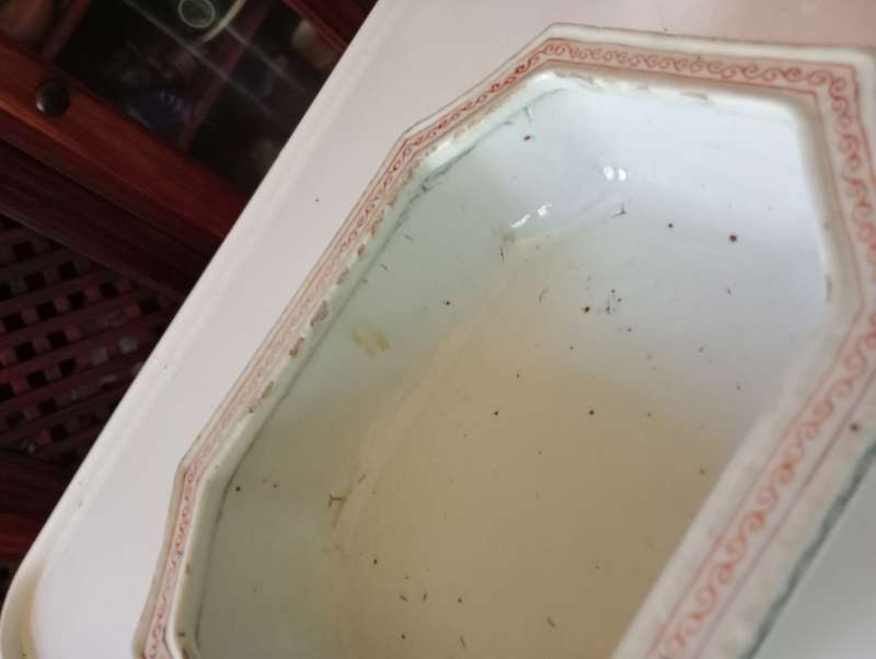 ANTIQUE CHINA DISH