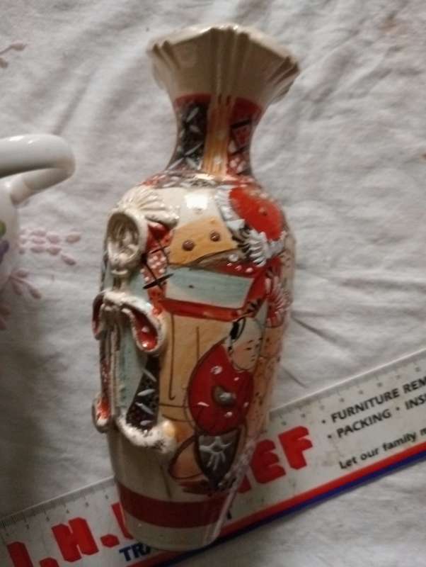 ANTIQUE JAPANESE SATSUMA VASE