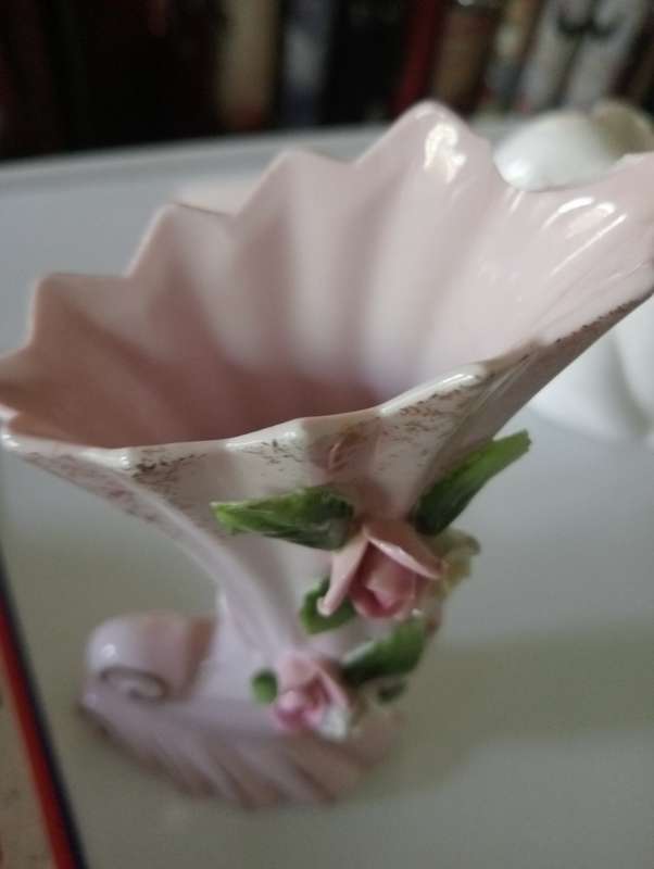 ANTIQUE LAMPEDE CHINA HANDPAINTED VASE