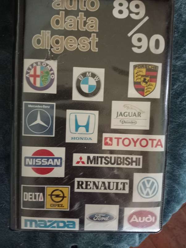 VINTAGE AUTO DATA DIGEST 89/90 BOOK