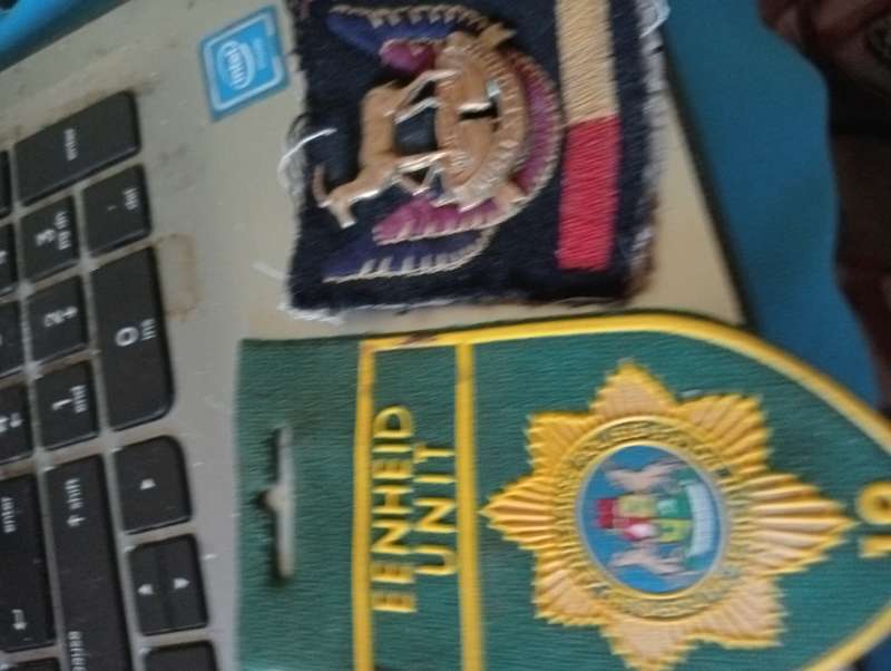 VIINTAGE COLLECTABLE BADGES