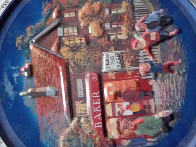 COLLECTABLE JACOBS BAKERY TIN 2