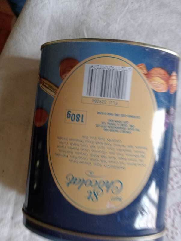 VINTAGE BEACON SAINT CHOCOLATE TIN