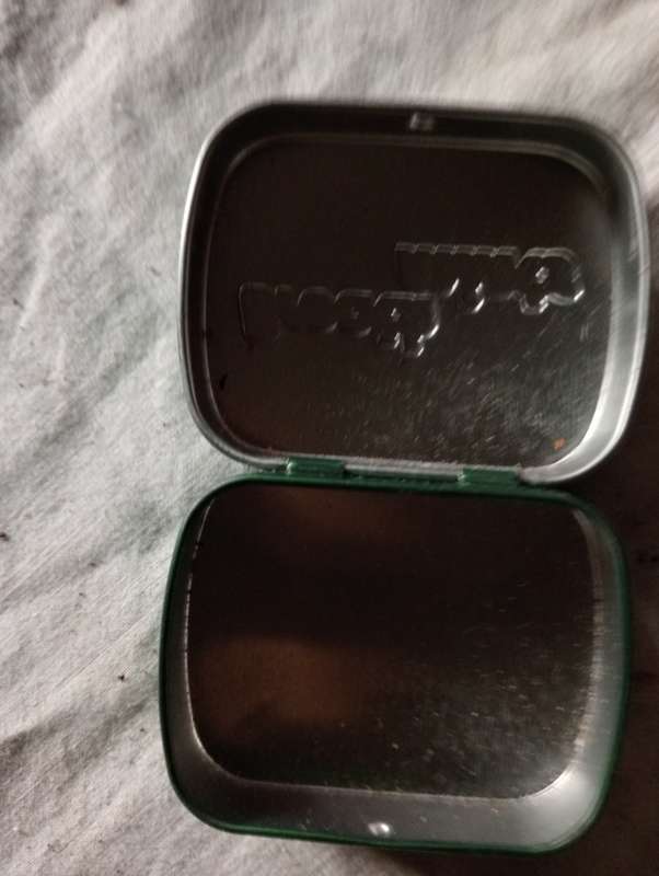 Vintage Small breath mints tin