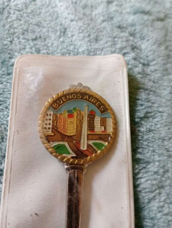 VINTAGE BUENOS AIRES COLLECTABLE SOUVIENIER SPOON