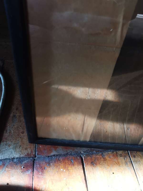 VINTAGE BLACK FRAME WITH GLASS