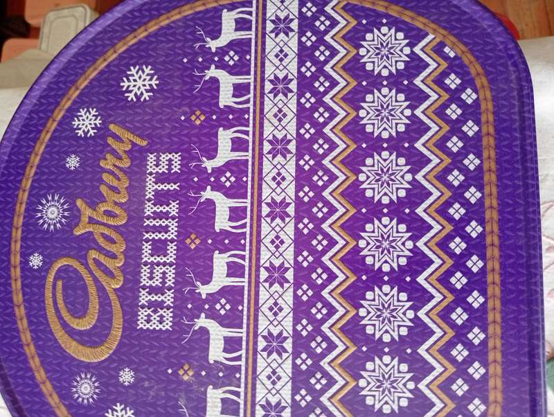 VINTAGE CADBURY BISCUIT TIN
