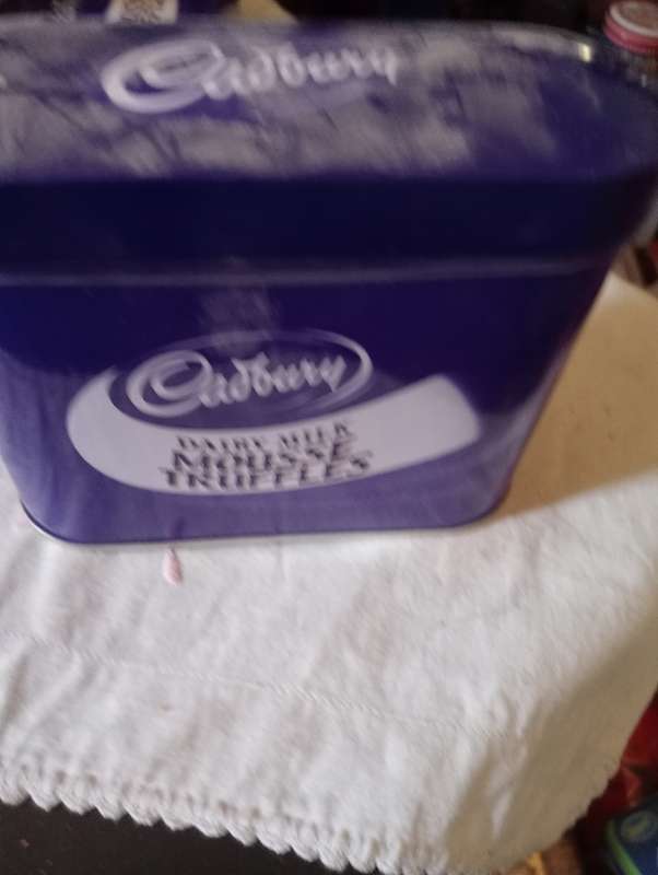 CADBURY MOUSSE TRUFFLES  TIN NR 2
