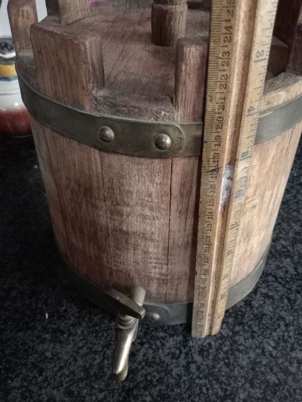 VINTAGE CASTLE SHAPE WOODEN WINE BARREL WITH BRASS TRIMIMGS AND TAP