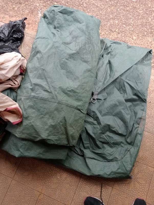 FAMILY DOME CAMP MASTER TENT  FOR 4