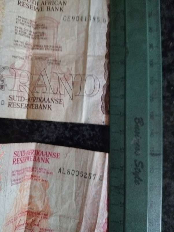 MIXED LOT COINS AND NOTES