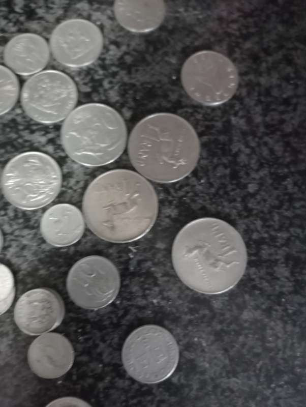 MIXED LOT COINS AND NOTES