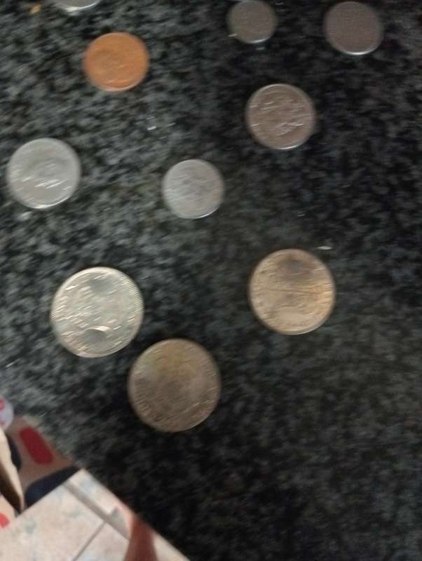 MIXED LOT COINS AND NOTES