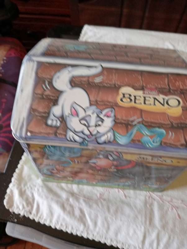 COLLECTABLE BEENO TIN NR 4