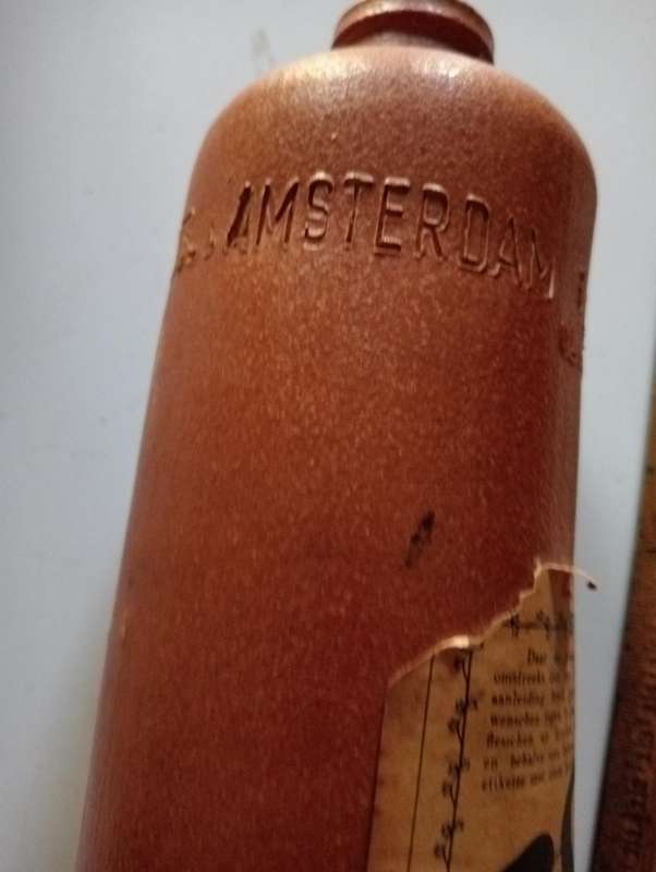 VINTAGE COLLECTABLE BOLLS  BOTTLE