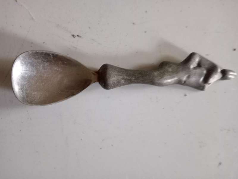 VINTAGE COLLECTABLE SUGAR SPOON