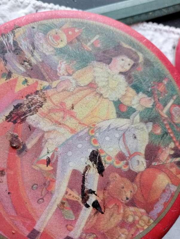 VINTAGE COLLECTABLE TIN