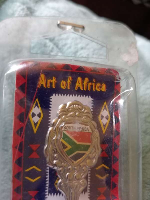 VINTAGE ART OF AFRICA COLLECTABLE  ZULU SPOON