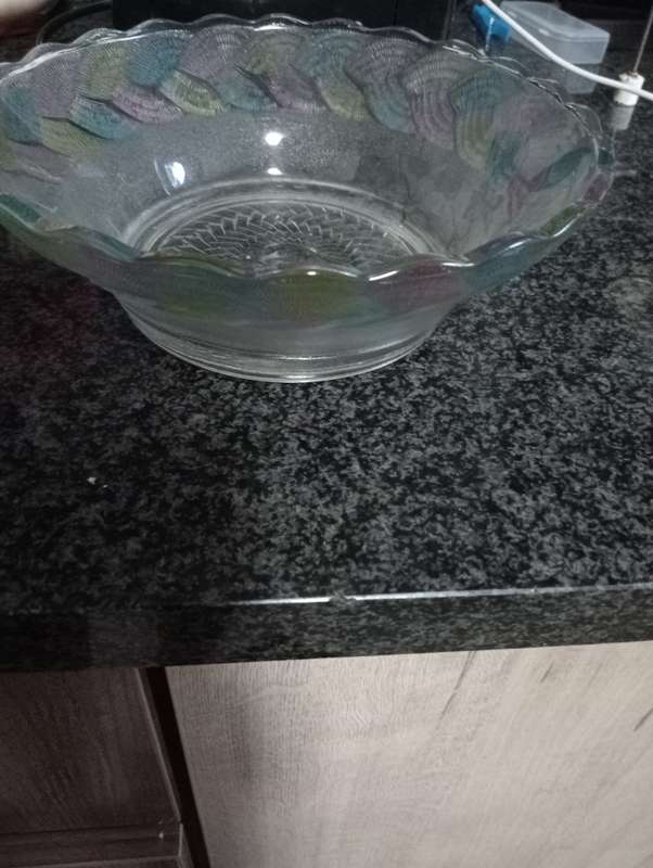 VINTAGE COLOURFULL GLASS BOWL