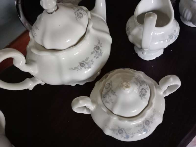 VINTAGE CONSTANTIA  FINE PORCELAIN MILK JUG SUGAR POT AND TEAPOT