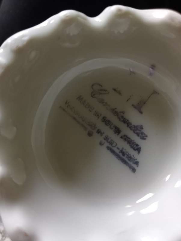 VINTAGE CONSTANTIA  FINE PORCELAIN MILK JUG SUGAR POT AND TEAPOT