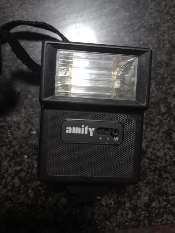 CONTA 2000N CAMERA WITH FLASH  IN BAG