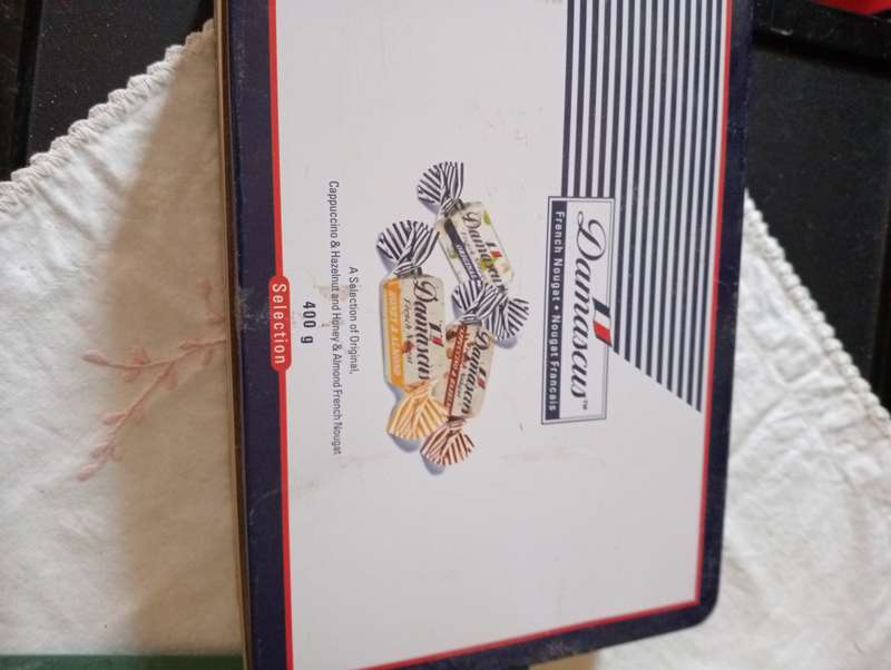 VINTAGE DAMASCUS NOUGAT TIN