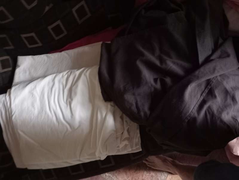 VINTAGE DOUBLE BED SHEETS AND NIGHT FRILL