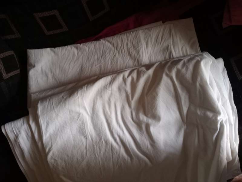 VINTAGE DOUBLE BED SHEETS AND NIGHT FRILL
