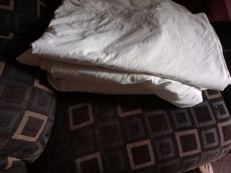 VINTAGE DOUBLE BED SHEETS AND NIGHT FRILL