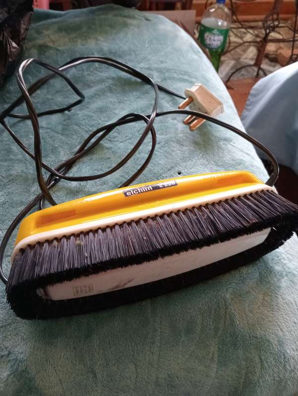 VINTAGE ELCHIM ELECTRIC CAR VACUUM