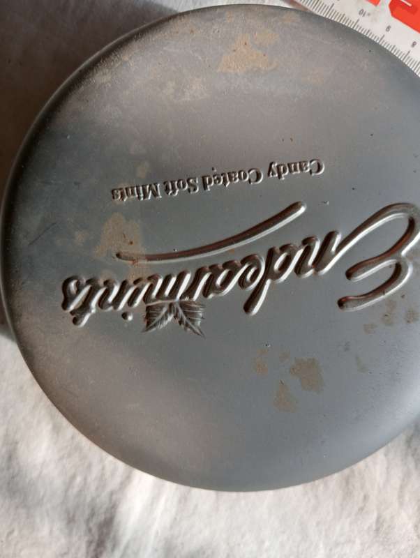 VINTAGE ENDEARMENT TIN