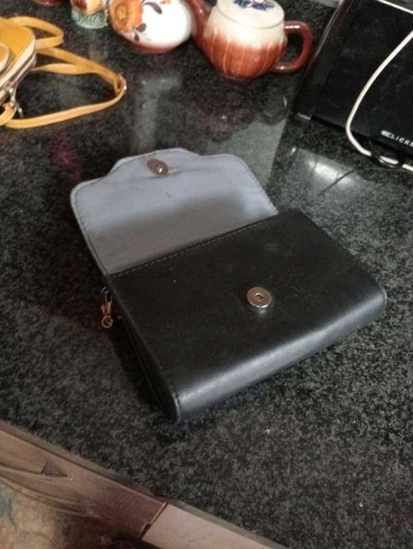 VINTAGE BLACK EVENING BAG WITH LONG CHAIN
