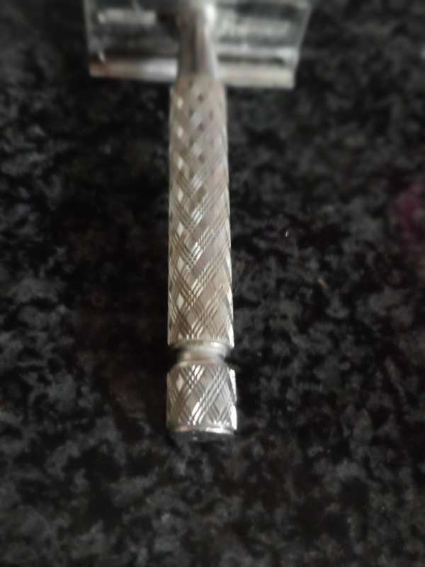 VINTAGE GILLETTE RAZOR