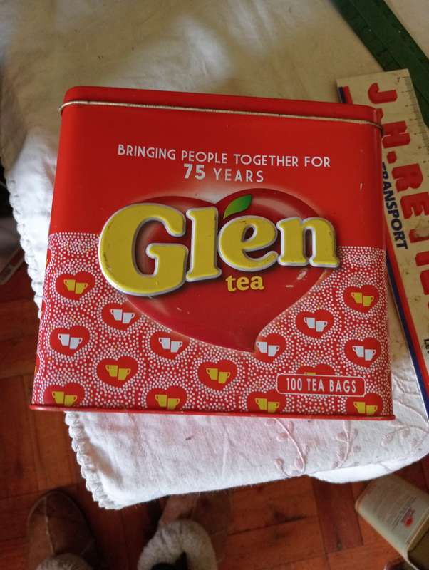 VINTAGE GLEN TEA TI N